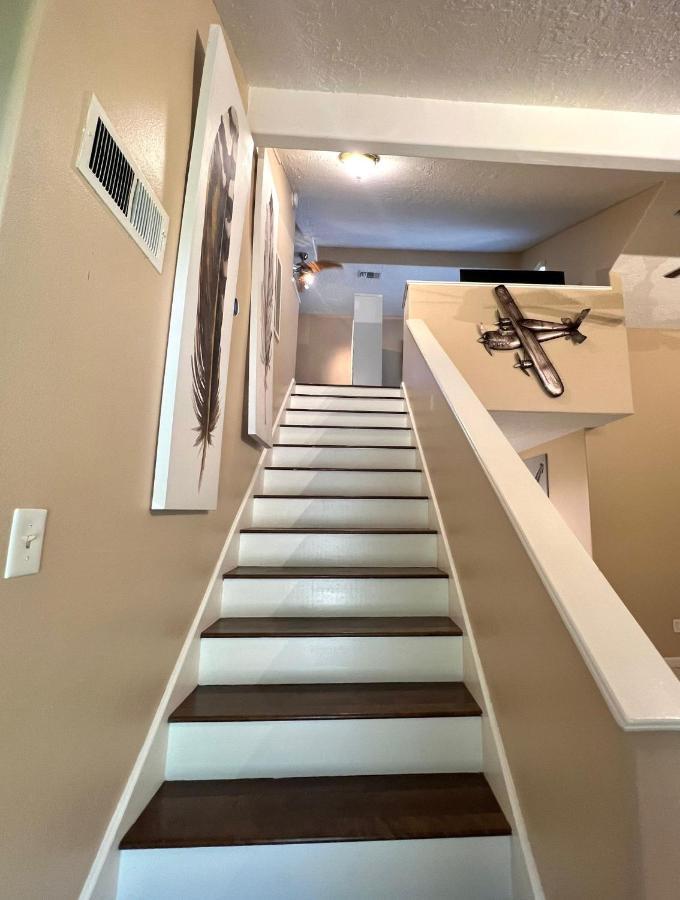 Centrally Located Houston Retreat! Sleeps 8, 10 Min To Downtown, Free Parking Экстерьер фото
