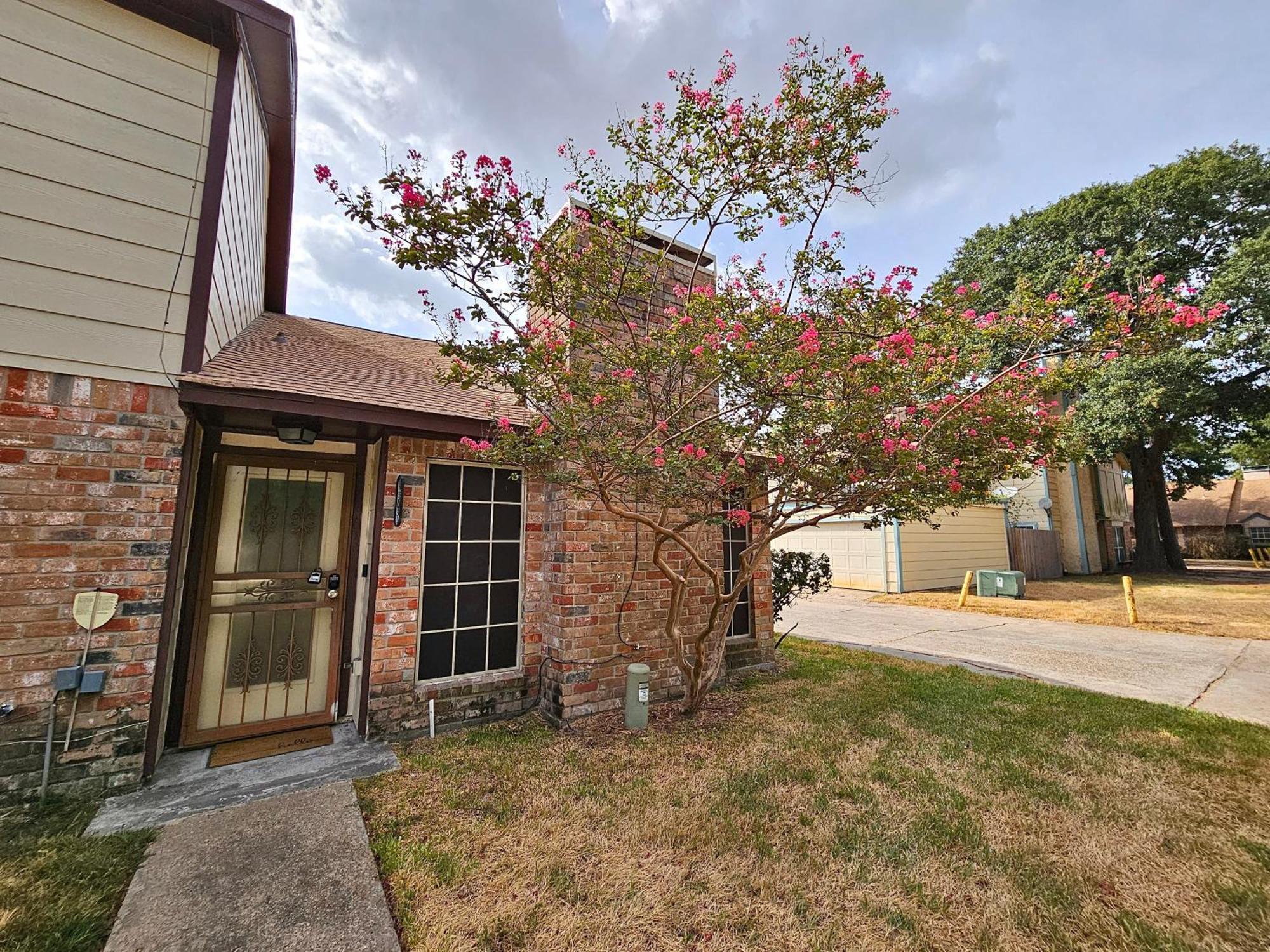 Centrally Located Houston Retreat! Sleeps 8, 10 Min To Downtown, Free Parking Экстерьер фото